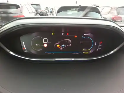 PEUGEOT 5008 GT 1.2 HYBRID 136 CV E-DCS6