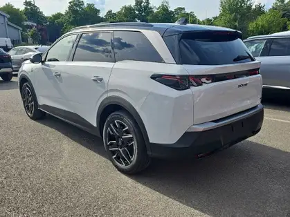 PEUGEOT 5008 GT Hybrid 145 e-DCS6