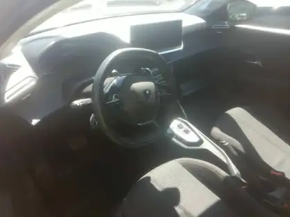 PEUGEOT 208 Hybrid 110 ch e-DCS6 Style