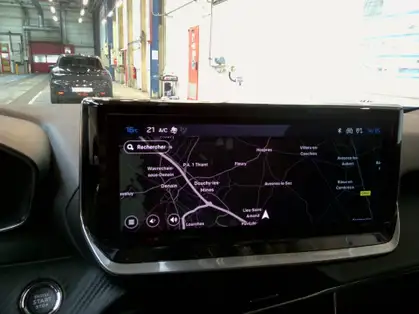 PEUGEOT 2008 ALLURE Hybrid 145 CV e-DCS6 