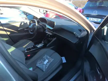 PEUGEOT 208 ALLURE HYBRID 100 CV E-DCS6