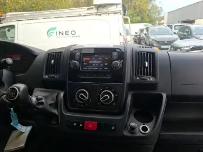 PEUGEOT BOXER FOURGON PREMIUM 335 L2H2 BLUEHDI 120 CV BVM6