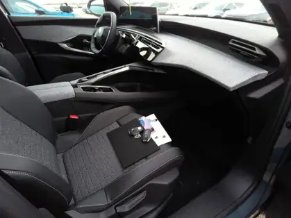 PEUGEOT 3008 ALLURE BUSINESS Hybrid 145 CV e-DCS6 