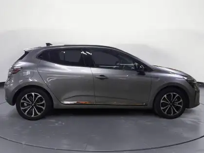 RENAULT CLIO V TECHNO E-Tech full hybrid 145 CV GSR2 