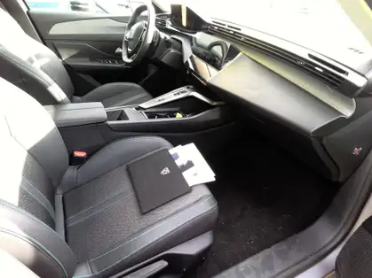 PEUGEOT 308 ALLURE Hybrid 136 e-DCS6 