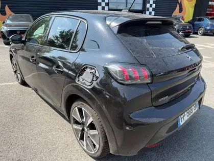 PEUGEOT 208 50 kWh 136ch GT Line