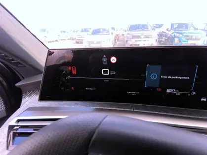 PEUGEOT 5008 GT Hybrid 145 CV e-DCS6 