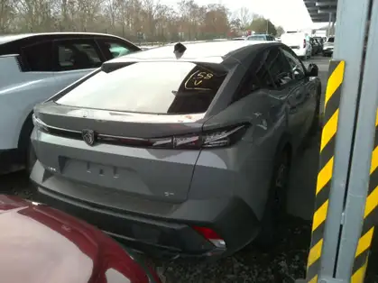 PEUGEOT 408 GT HYBRID 136 CV e-DCS6