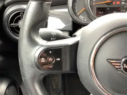 MINI HATCH 5 PORTES F55 LCI II ESSENTIAL Cooper 136 CV DKG7 
