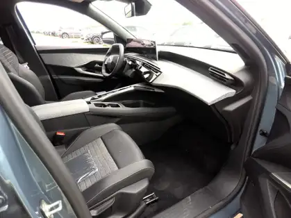 PEUGEOT 5008 ALLURE Hybrid 145 CV e-DCS6 