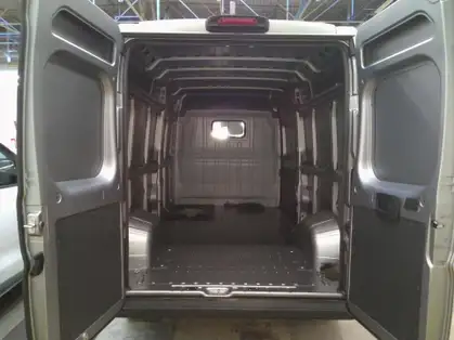 PEUGEOT BOXER FOURGON ELECTRIQUE E-BOXER TOLE 435 L3H2 90 KW (120 CH) BATTERIE 70 KWH