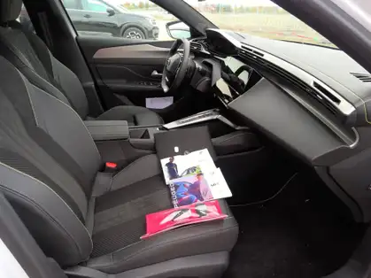 PEUGEOT 408 GT Hybrid 145 e-DCS6