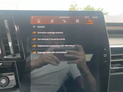 RENAULT AUSTRAL TECHNO E-Tech full hybrid 200 CV 