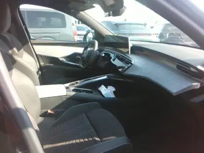 PEUGEOT 5008 GT Hybrid 145 CV e-DCS6 