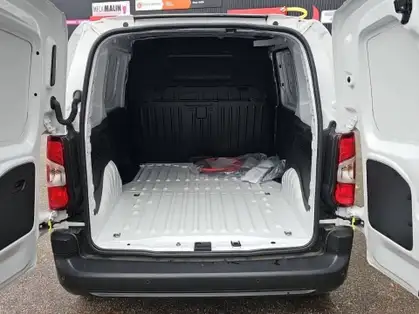CITROEN BERLINGO VAN ELECTRIQUE TAILLE M 800 KGS 100 KW 136 CV (50 KWH)