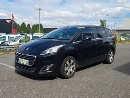 PEUGEOT 5008 1.6 e-HDi 115ch FAP ETG6 BLUE LION Allure 7pl