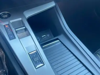 PEUGEOT 308 GT Hybrid 145 CV e-DCS6