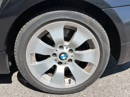 BMW SERIE 3 E90 330i 272ch Luxe A