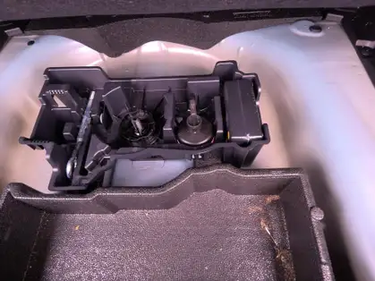 PEUGEOT 2008 ALLURE Hybrid 145 CV e-DCS6 