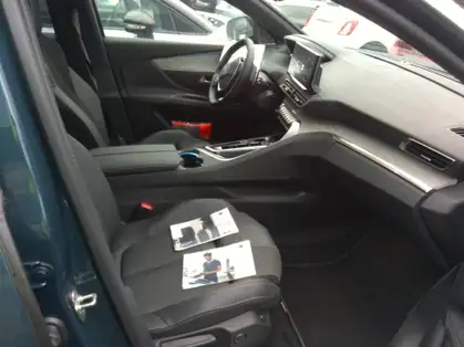 PEUGEOT 3008 GT HYBRID 136 CV E-DCS6
