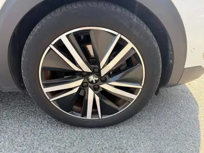 PEUGEOT 3008 GT PACK HYBRIDE 225 CV E-EAT8