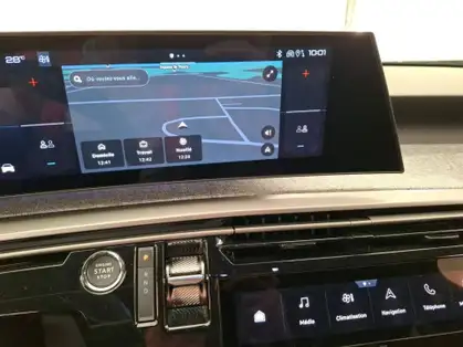 PEUGEOT 3008 ALLURE 73 kWh 210 CV 