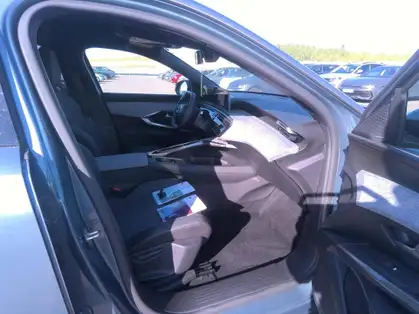 PEUGEOT 3008 ALLURE Hybrid 145 CV e-DCS6 