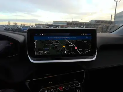 PEUGEOT 208 ALLURE HYBRID 100 CV E-DCS6