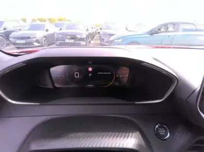 PEUGEOT 2008 ALLURE Hybrid 145 CV e-DCS6 