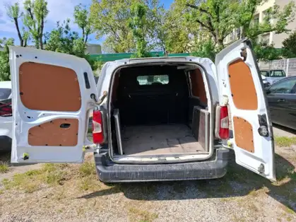 PEUGEOT PARTNER FOURGON ASPHALT TAILLE M 650 KGS BLUEHDI 100 CV BVM6