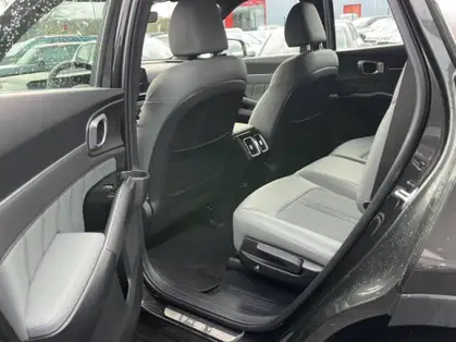 KIA SORENTO ACTIVE 1.6 T-GDi 253 CV Hybride Rechargeable BVA6 4x4 7 PLACES