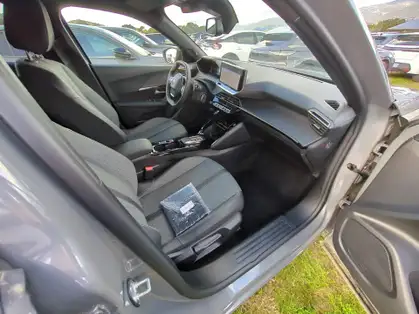 PEUGEOT 2008 ALLURE 1.2 PURETECH 130 CV EAT8