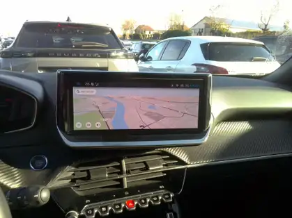 PEUGEOT 2008 ALLURE HYBRID 136 CV e-DCS6