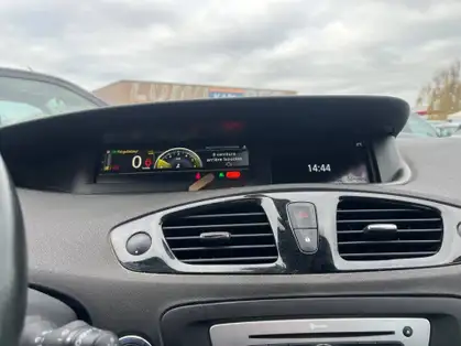 RENAULT GRAND SCENIC III dCi 110 Energy eco2 Business 7 pl