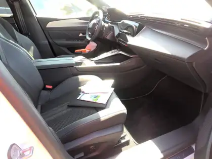 PEUGEOT 408 GT HYBRID 136 CV e-DCS6