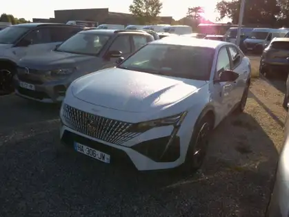 PEUGEOT 408 GT HYBRID 136 CV e-DCS6