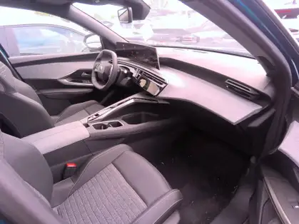 PEUGEOT 5008 ALLURE Hybrid 145 CV e-DCS6 