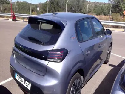 PEUGEOT 208 Hybrid 110 ch e-DCS6 Style