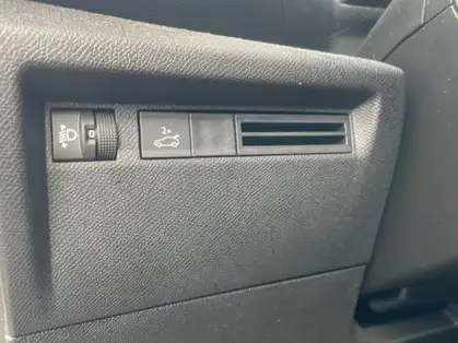 CITROEN C4 X FEEL PACK PureTech 130 CV EAT8