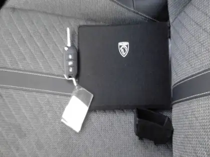 PEUGEOT 208 ALLURE HYBRID 100 CV E-DCS6