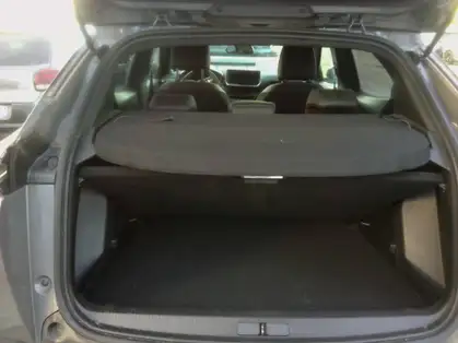 PEUGEOT 2008 ALLURE HYBRID 136 CV e-DCS6