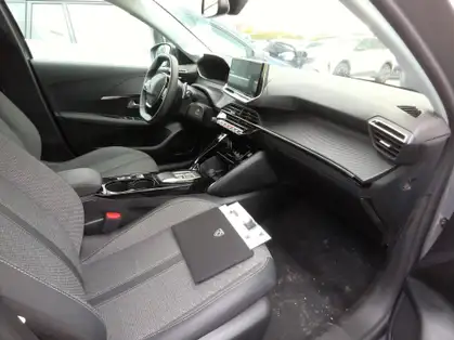 PEUGEOT 208 ALLURE HYBRID 100 CV E-DCS6