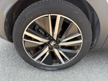 PEUGEOT 3008 GT PACK HYBRIDE 225 CV E-EAT8
