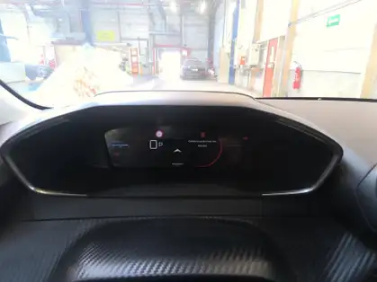 PEUGEOT 208 ALLURE Hybrid 110 CV e-DCS6 