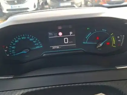 PEUGEOT 208 Hybrid 110 ch e-DCS6 Style