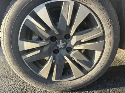 PEUGEOT 2008 ALLURE 1.2 PURETECH 110 CV EAT6