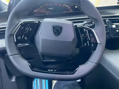 PEUGEOT 3008 GT Hybrid 145 e-DCS6