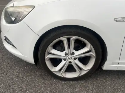 OPEL ASTRA 1.7 CDTI 110 ch FAP White Edition