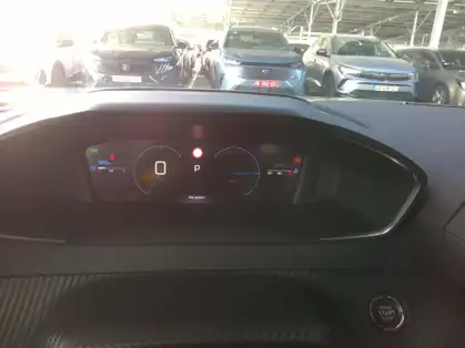 PEUGEOT 2008 ALLURE Hybrid 145 CV e-DCS6 