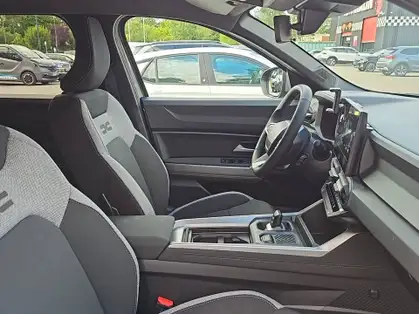 DACIA BIGSTER HYBRID JOURNEY HYBRID 155 CV 